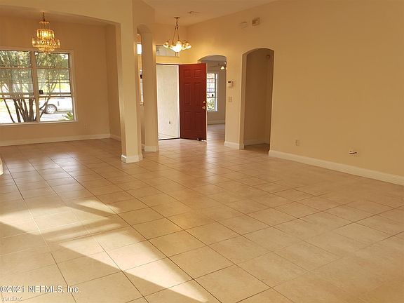 5th image of 10744 Stanton Hills Dr E