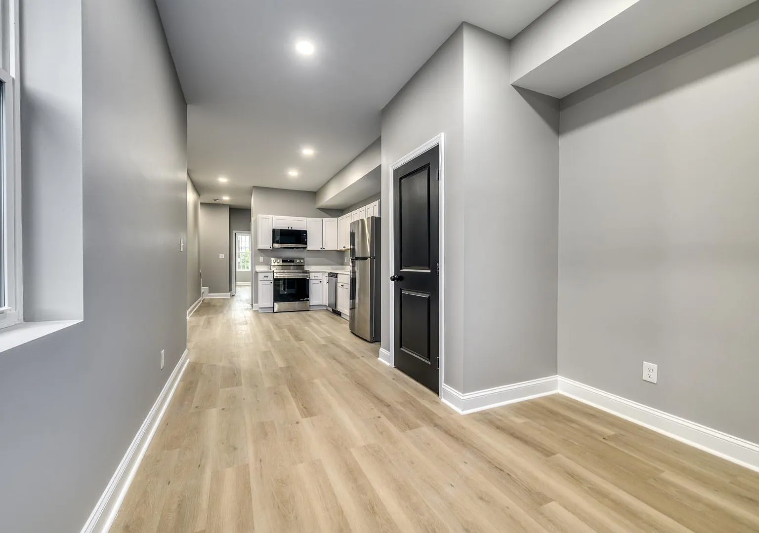 1703 Edmondson Ave — Photo 4