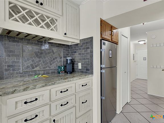4th image of 500 N Market St #105