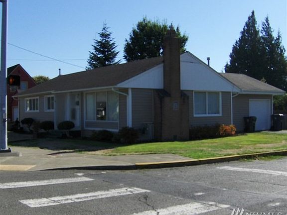 2nd image of 102 Emerson Ave