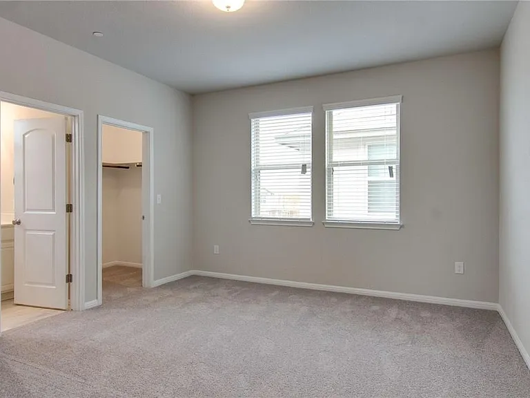3240 E Whitestone Blvd #85 — Photo 27