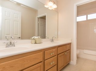 2261 Rudolph Dr, Simi Valley, CA 93065