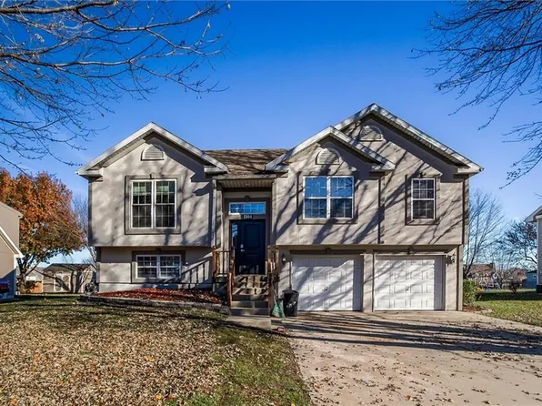 1104 Timberline Dr, Cameron, MO 64429