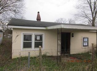 610 E 5th St, Manchester, OH 45144