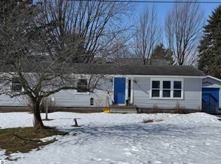 108 3rd Ave, Tawas City, MI 48763
