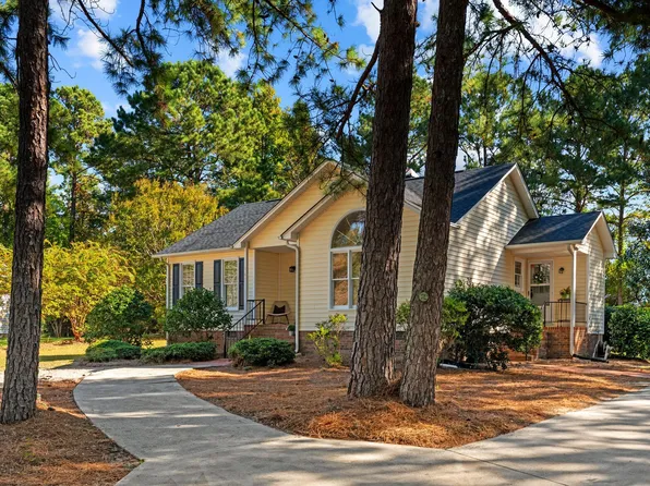 2141 Philadelphia St, Sanford, NC 27332