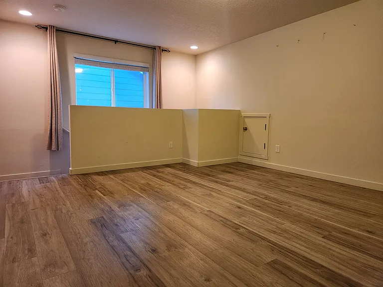 3rd floor studio. Can serve as a 4th bedroom, office, or a flex room