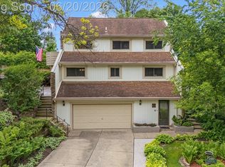 3325 Proctor Ln, Oakland, MI 48363