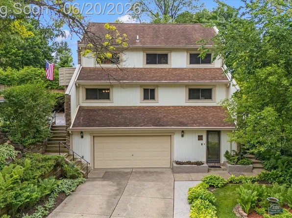 3325 Proctor Ln, Oakland, MI 48363