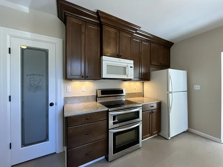 2850 NE Davis St — Photo 12
