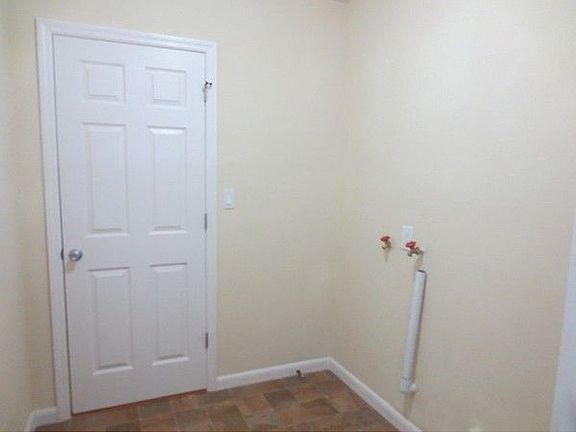 3rd image of 11813 Vera Ave