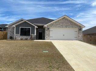 16225 Crossing Cir, Lindale, TX 75771