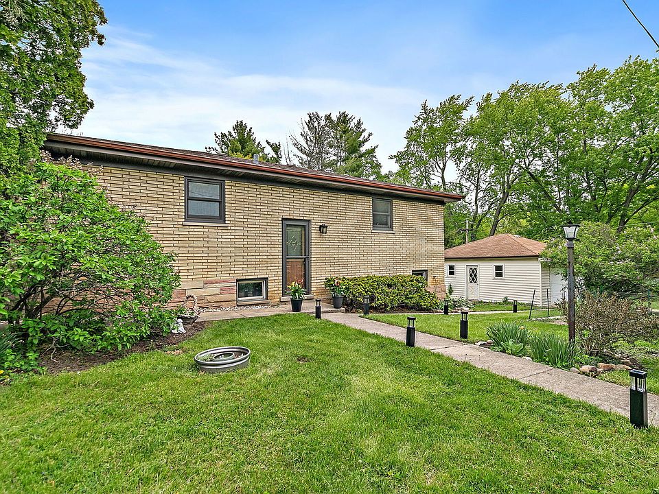 1st image of 23509 N Garden Ln