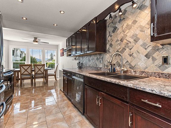 4th image of 45286 Watson Rd #27