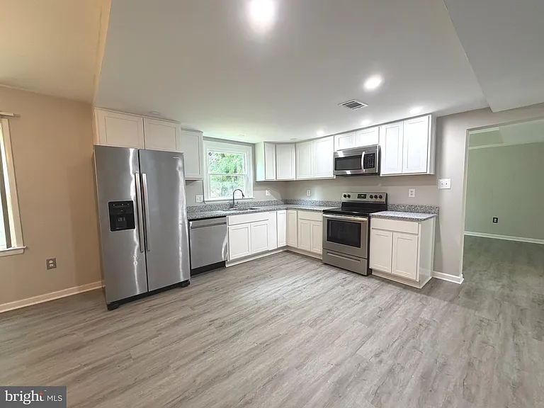 2063 Red Spruce Ct — Photo 3