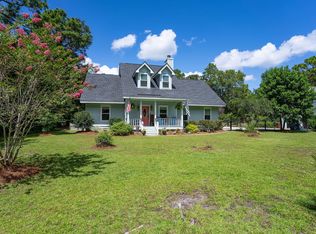 16 Blue Heron Cir, Beaufort, SC 29907