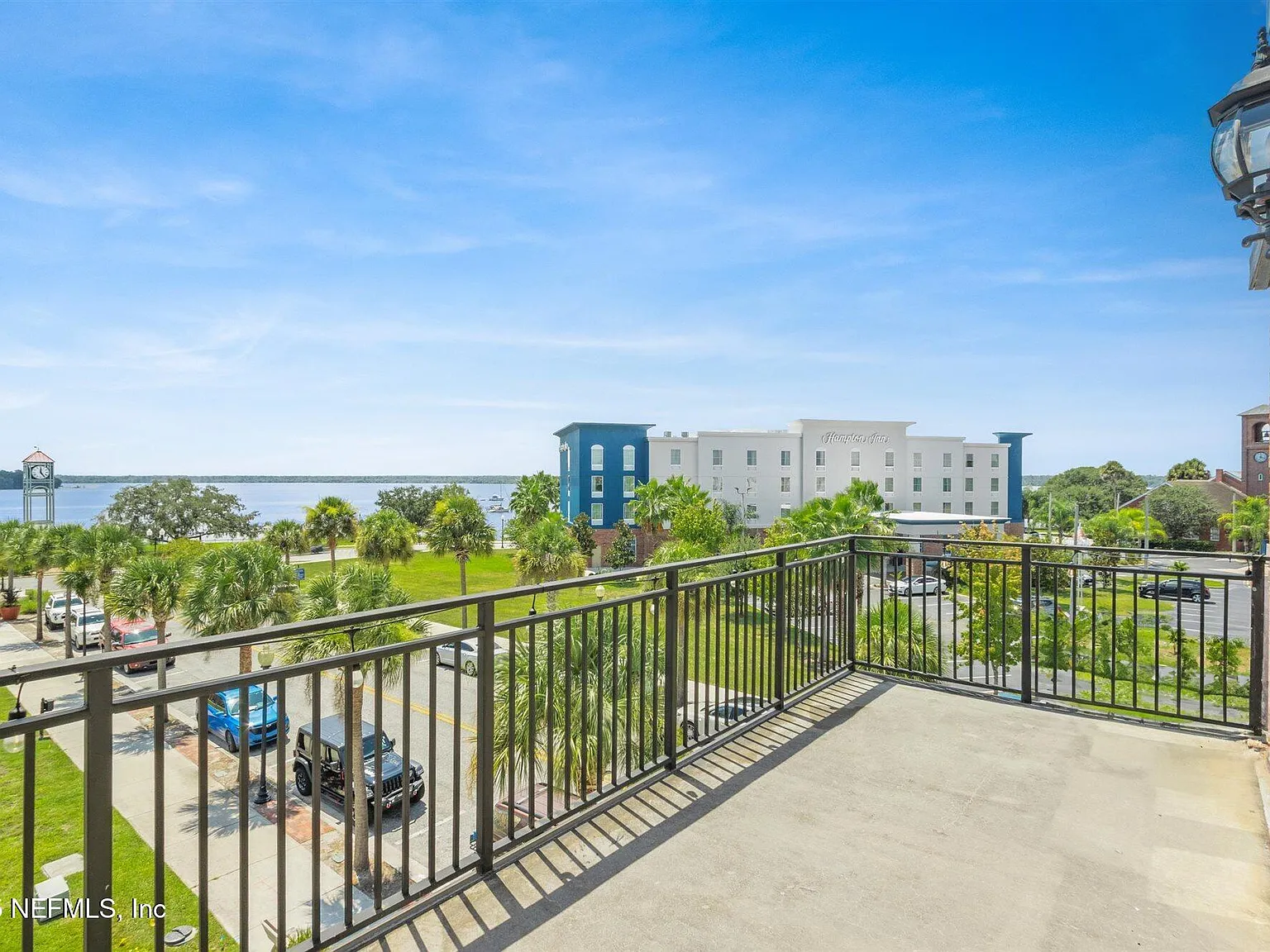 2 bed, 2.0 bath, 924 sqft, $1,650 — Photo 4