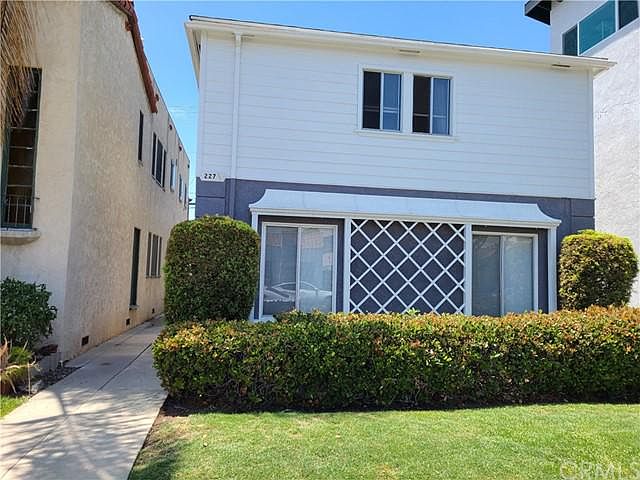 1st image of 227 Granada Ave #2