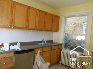 733 Elm St #304, Winnetka, IL 60093