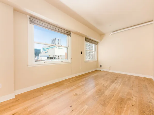 74 New Montgomery St Unit 709, San Francisco, CA 94105