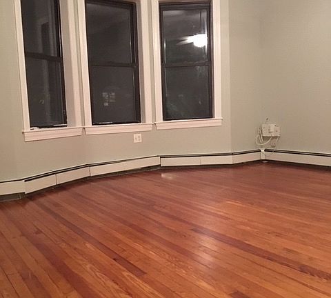 3rd image of 4211 Oneida Ave #2