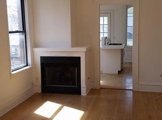 1522 N Mohawk St #2F, Chicago, IL 60610