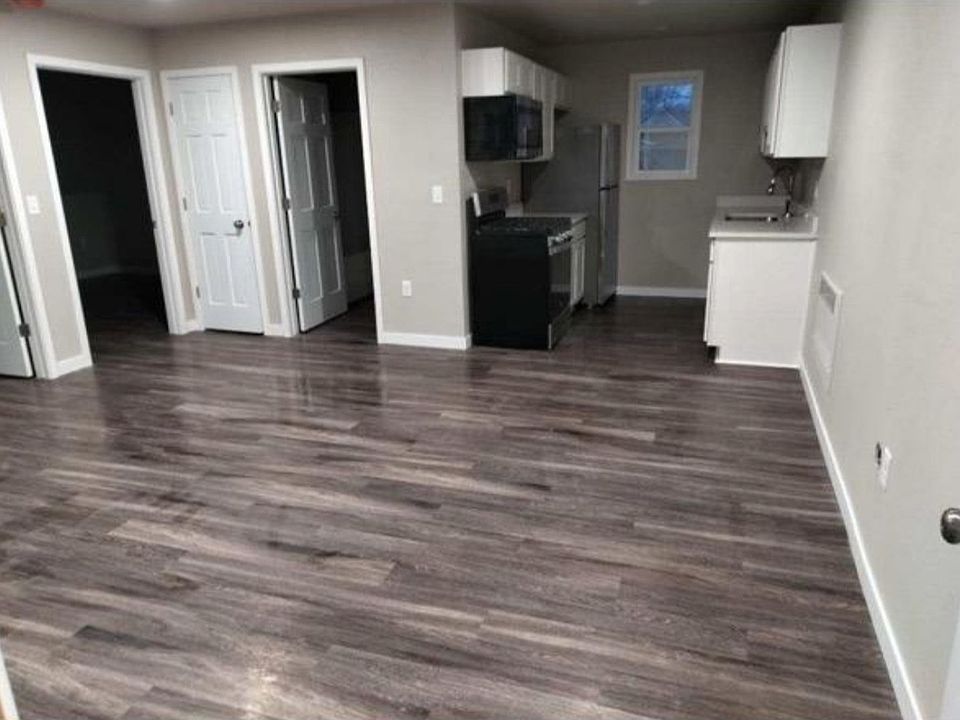 1st image of 3303 E Bremer Ave #201