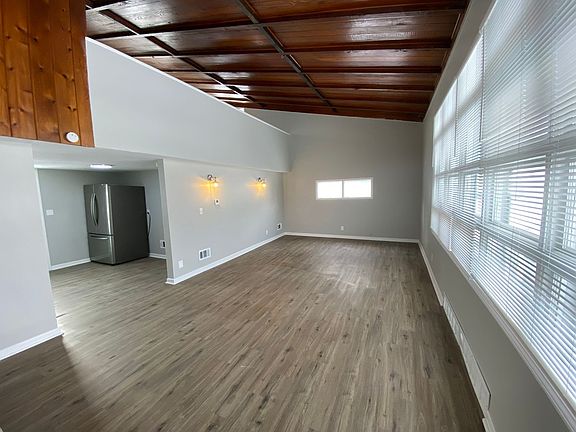 2nd image of 4619 Saratoga St