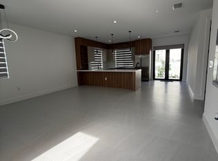 920 SW 71st Ave #1, Miami, FL 33144