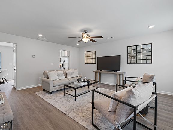 5th image of 100 Lena Ln #7