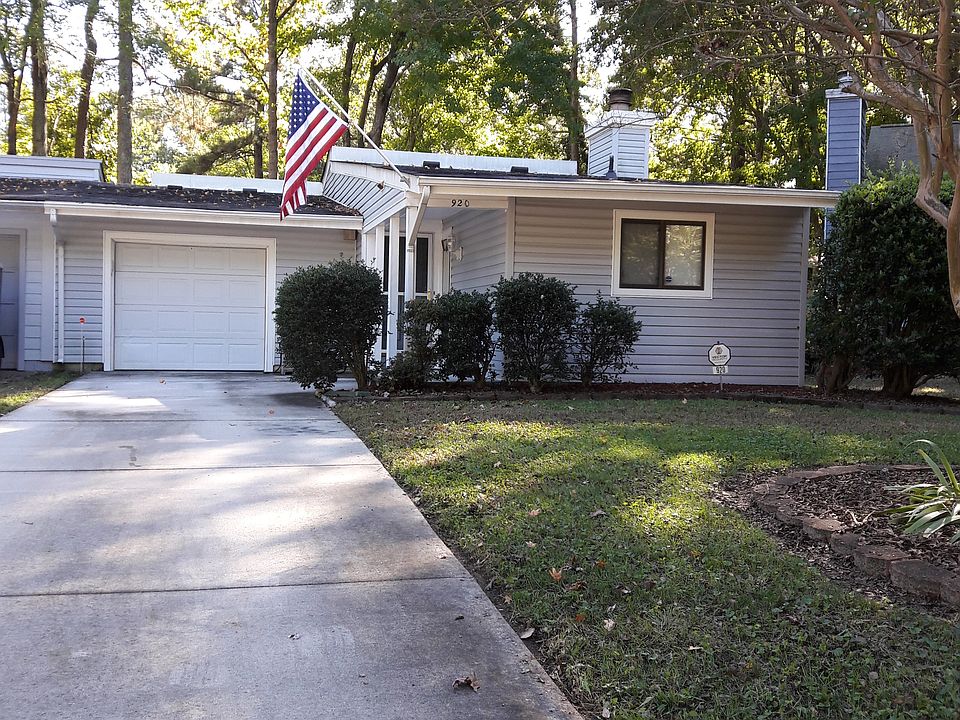 1st image of 920 Birchwood Ct