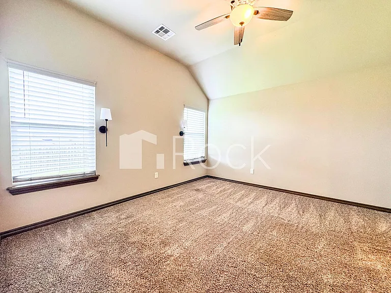 3908 Brougham Way — Photo 11