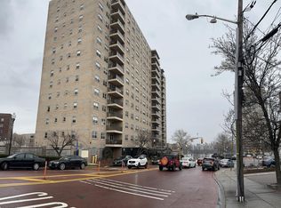 7100 Kennedy Blvd E APT 8J, Guttenberg, NJ 07093