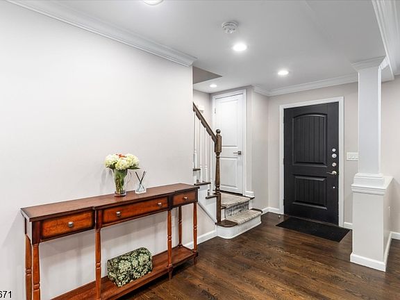 3rd image of 128 Edgewood Ave