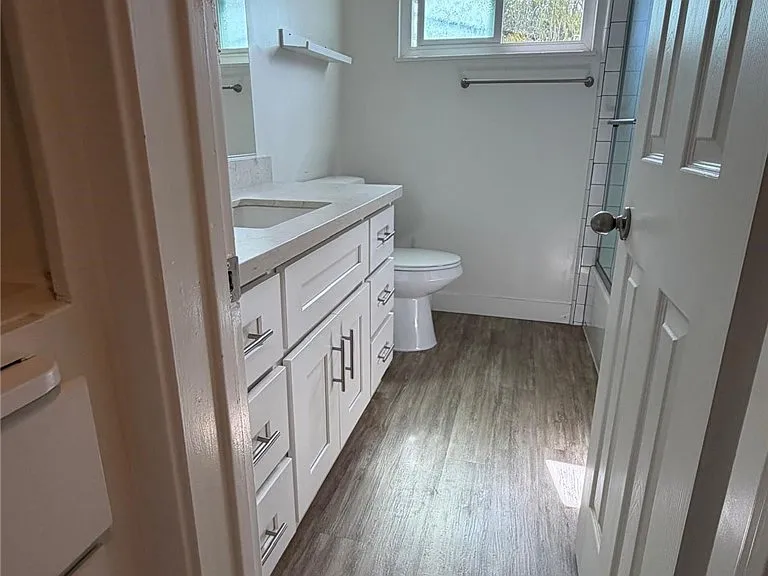 1739 E Appleton St #10 — Photo 16