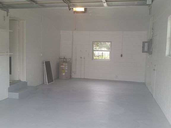 2nd image of 810 S Boundary Ave