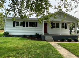 1111 Crestwood Ct, Flatwoods, KY 41139