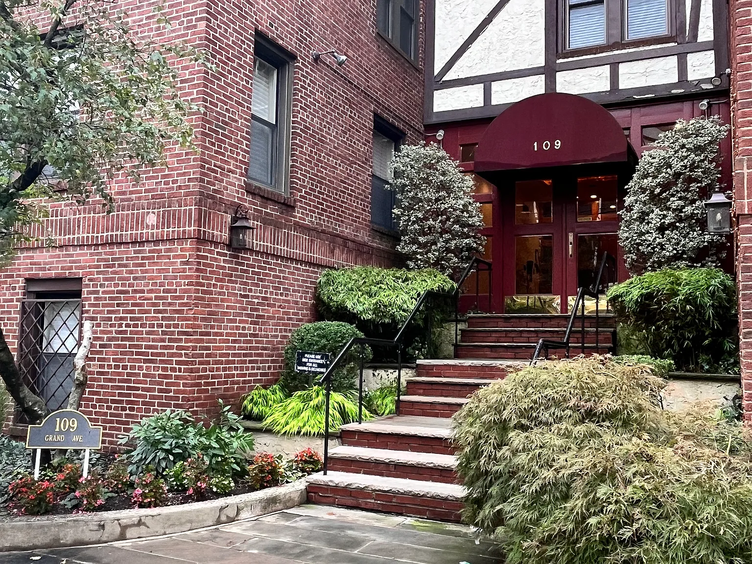 2 bed, 1200 sqft, $2,800 — Photo 3