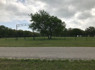 2700 N Hemming Rd, Valley View, TX 76272