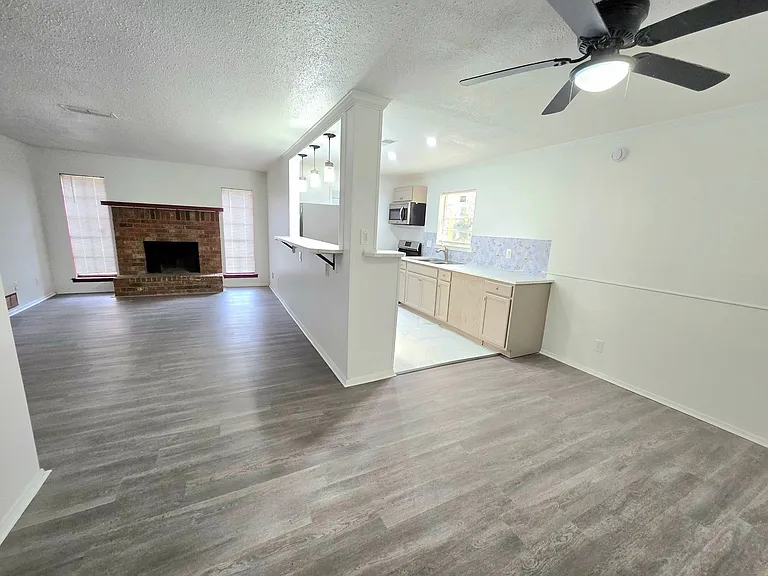 6133 Jennifer Ln — Photo 5