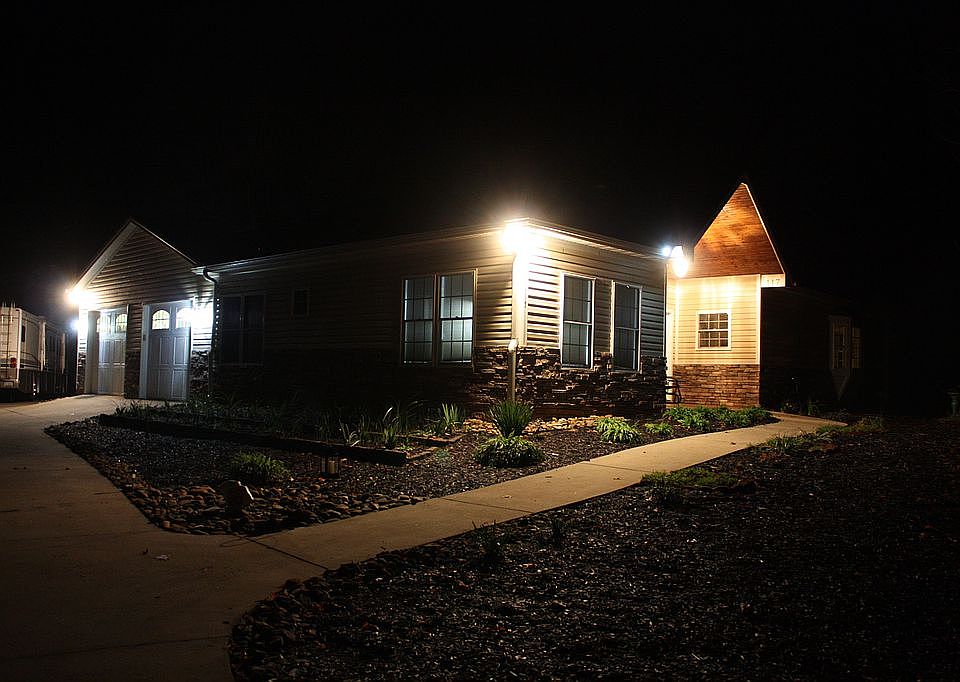2nd image of 117 Laurel Ln