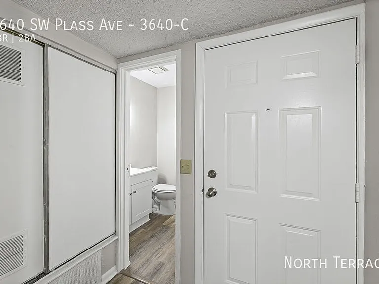 Capstone Townhomes — Photo 84