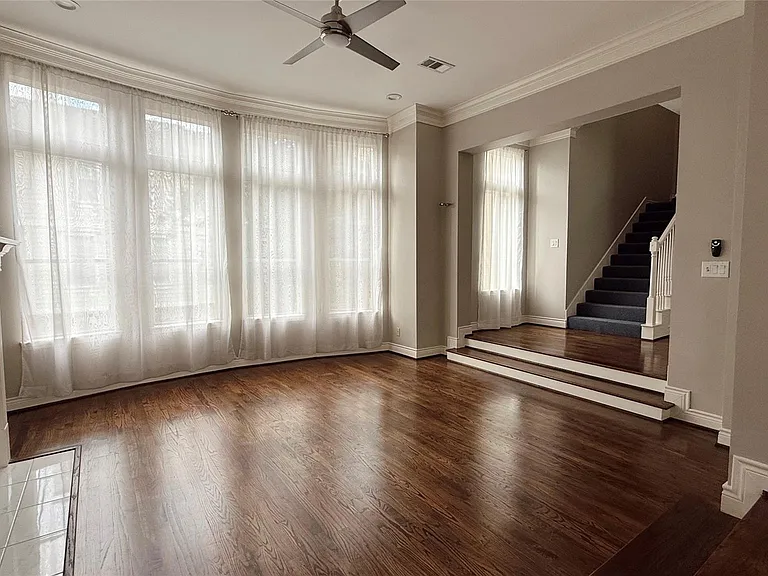 1107 Marconi St #B — Photo 1
