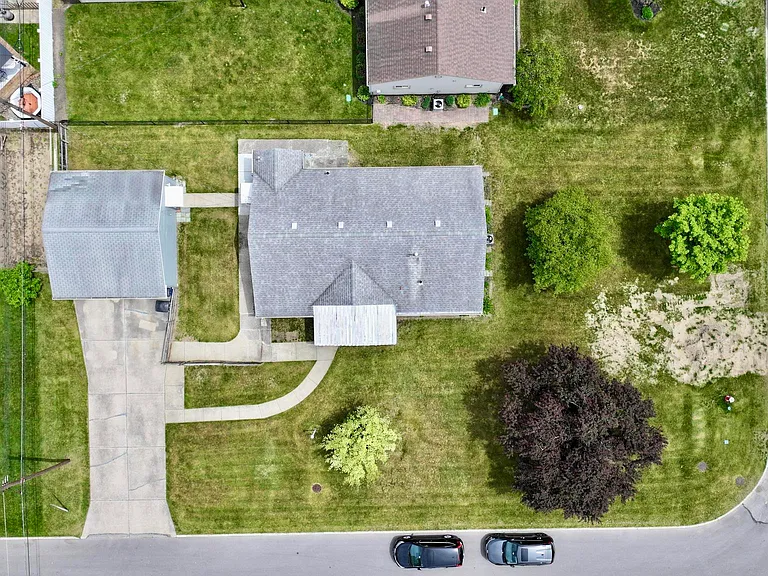 5108 Breezeway Dr — Photo 26