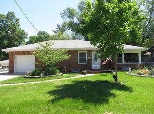 4015 53rd St, Des Moines, IA 50310