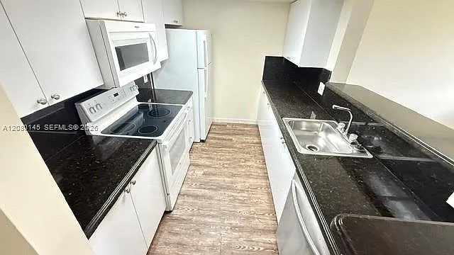 Crescent Cove Condo — Photo 2