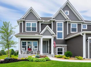 7526 Urbandale Ln N, Maple Grove, MN 55311