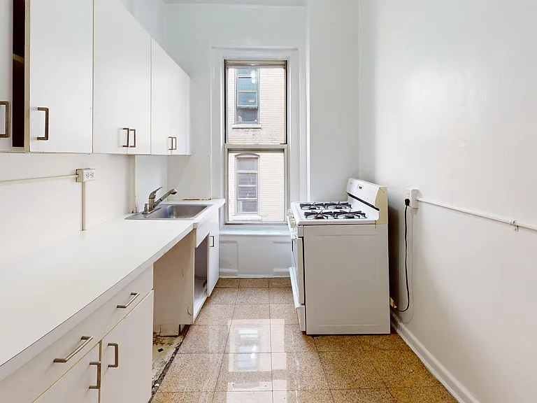 68 Cabrini Blvd #44 — Photo 13