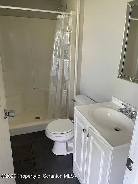 1 bed, 1.0 bath, 750 sqft, $1,025 — Photo 2