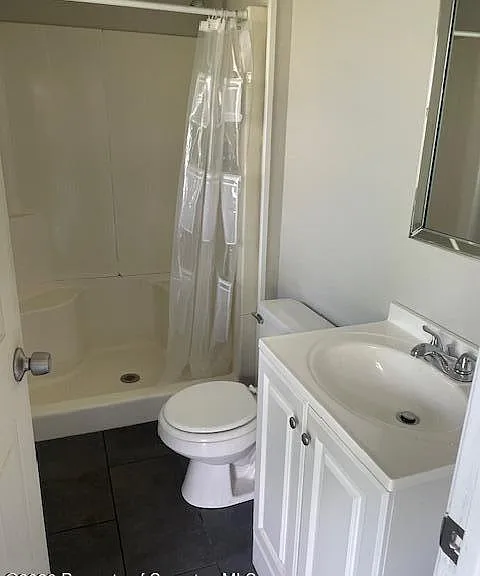 3245 Pittston Ave #2 — Photo 2